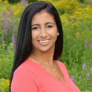 Meet your Posher, Rhea